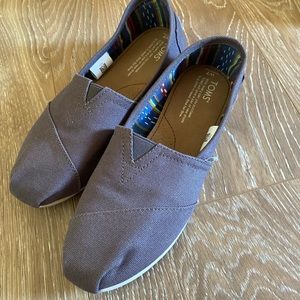 Grey Womens Toms size 7